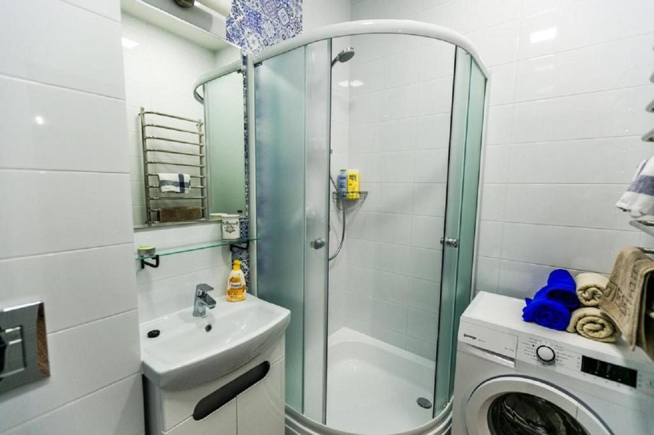 Staroevreyskaapart Lviv Luaran gambar