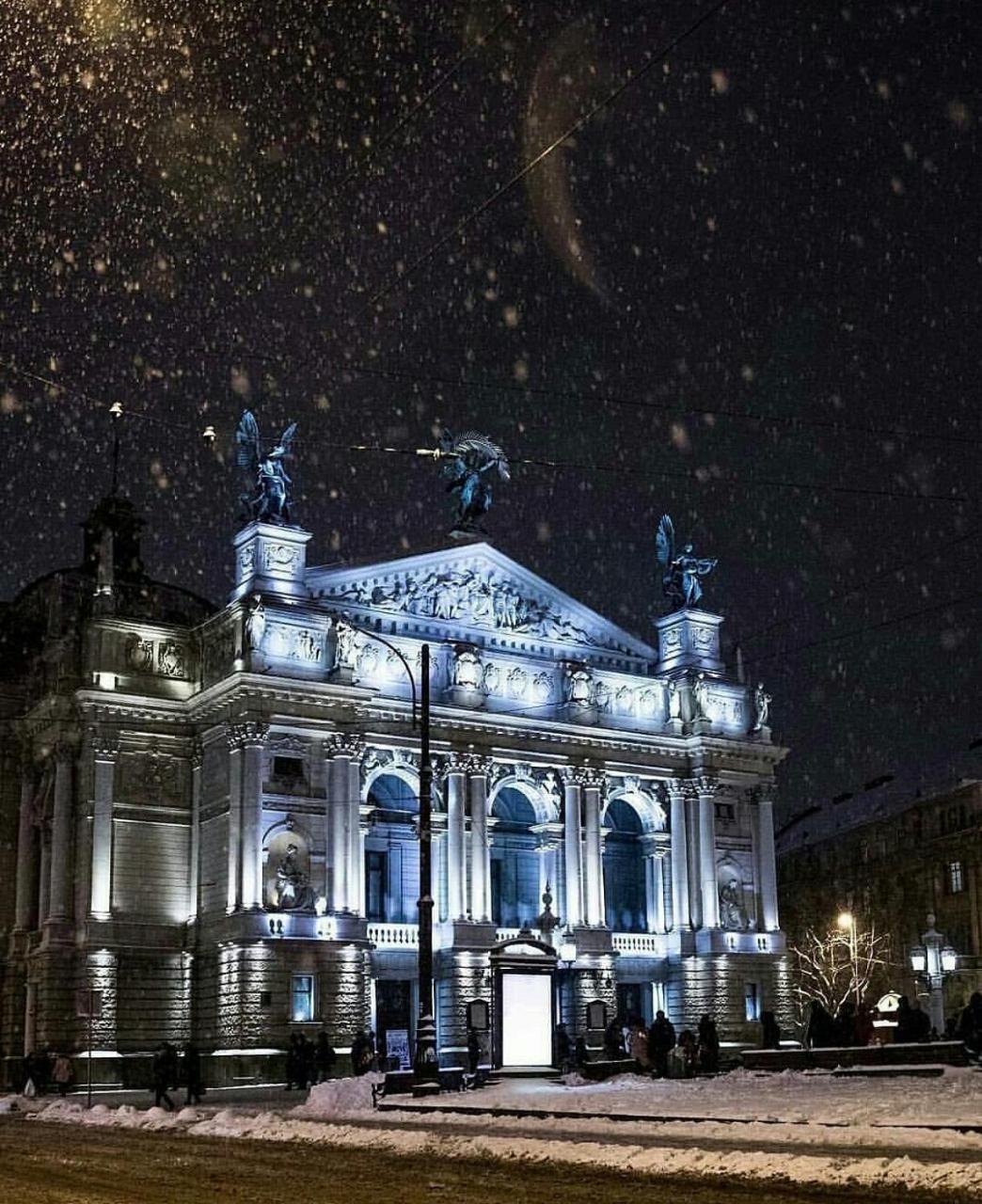 Staroevreyskaapart Lviv Luaran gambar