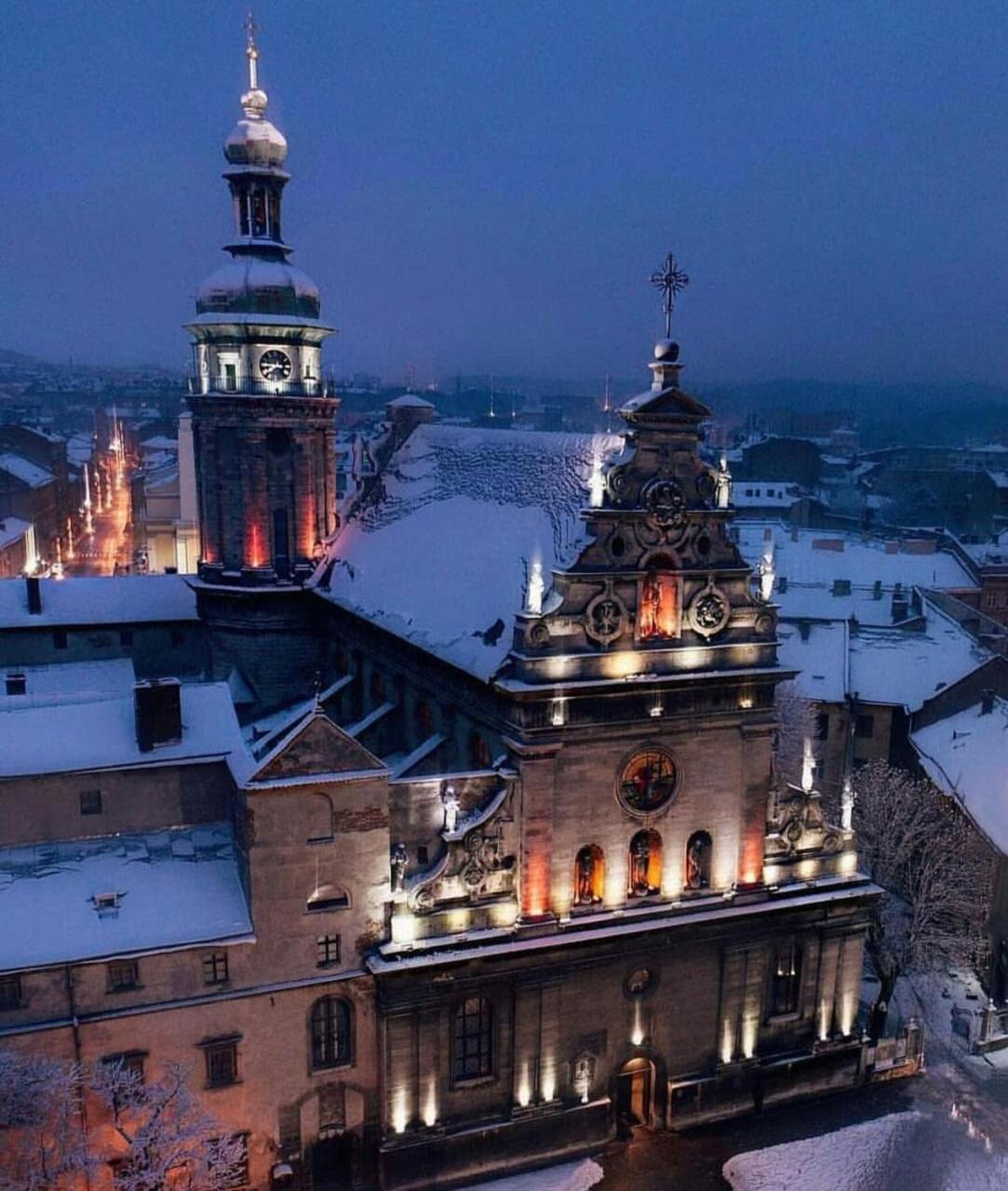 Staroevreyskaapart Lviv Luaran gambar