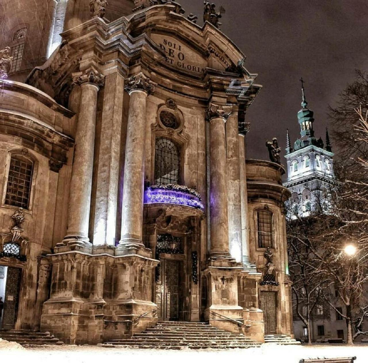 Staroevreyskaapart Lviv Luaran gambar