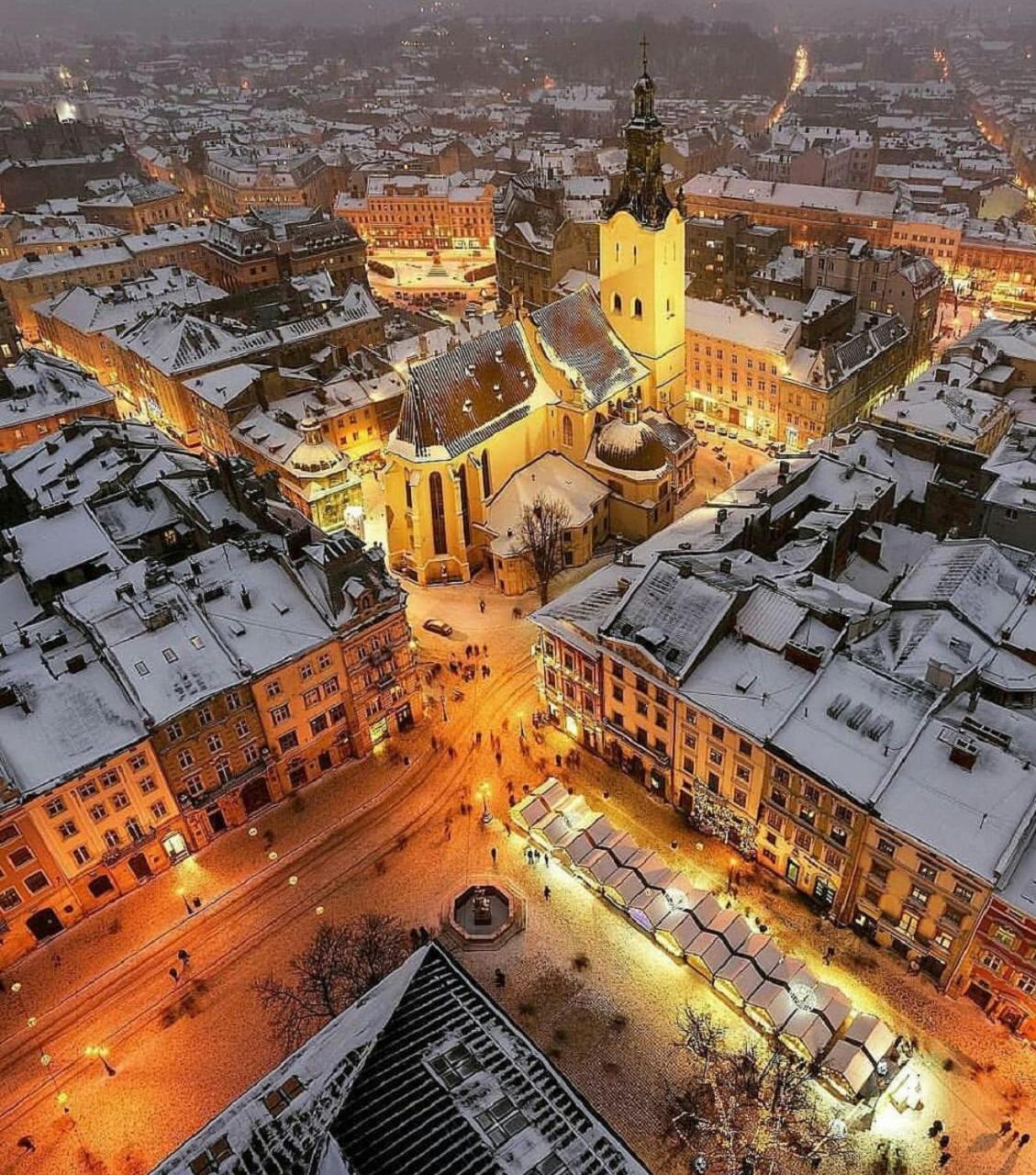 Staroevreyskaapart Lviv Luaran gambar